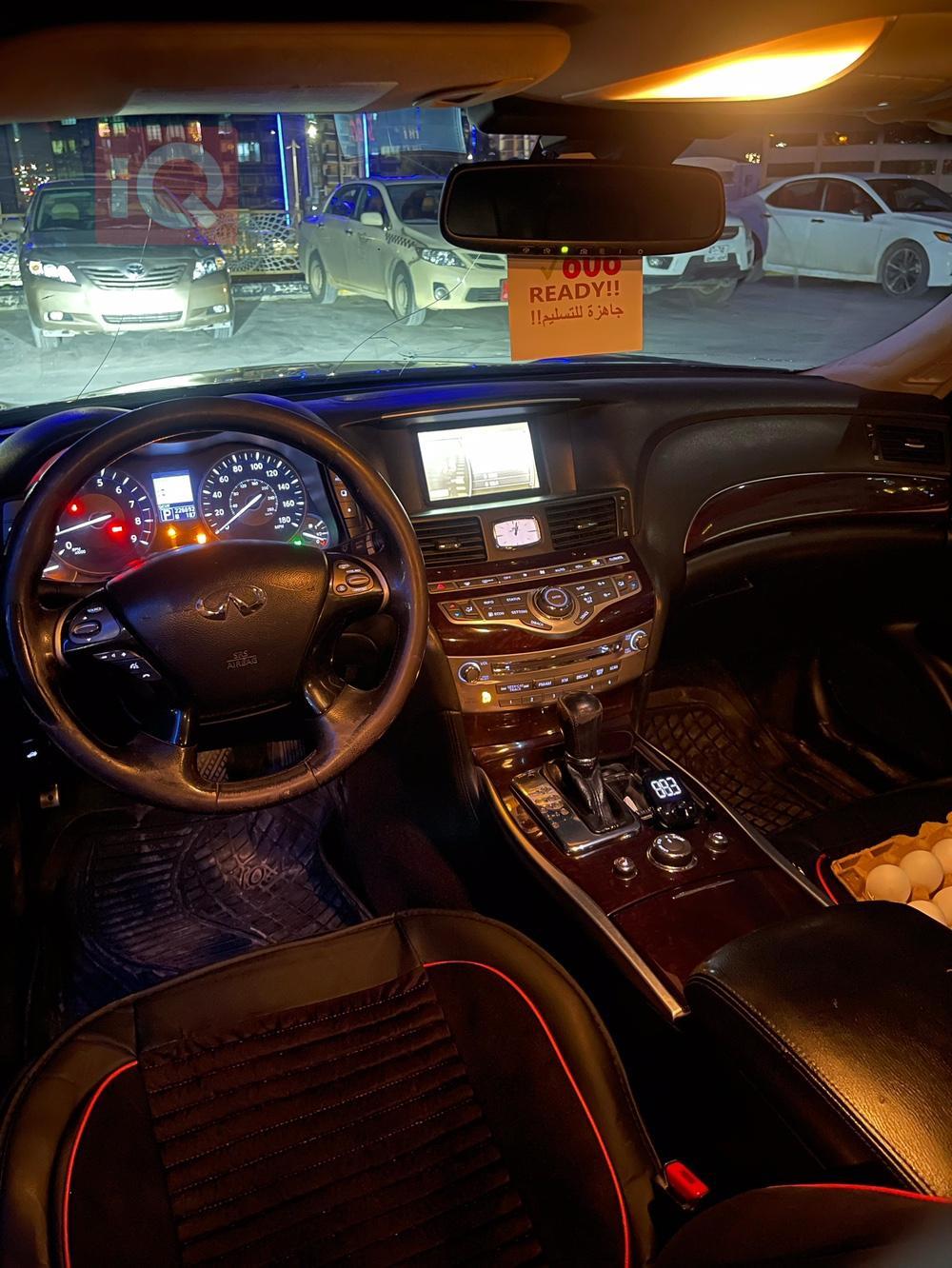 Infiniti M